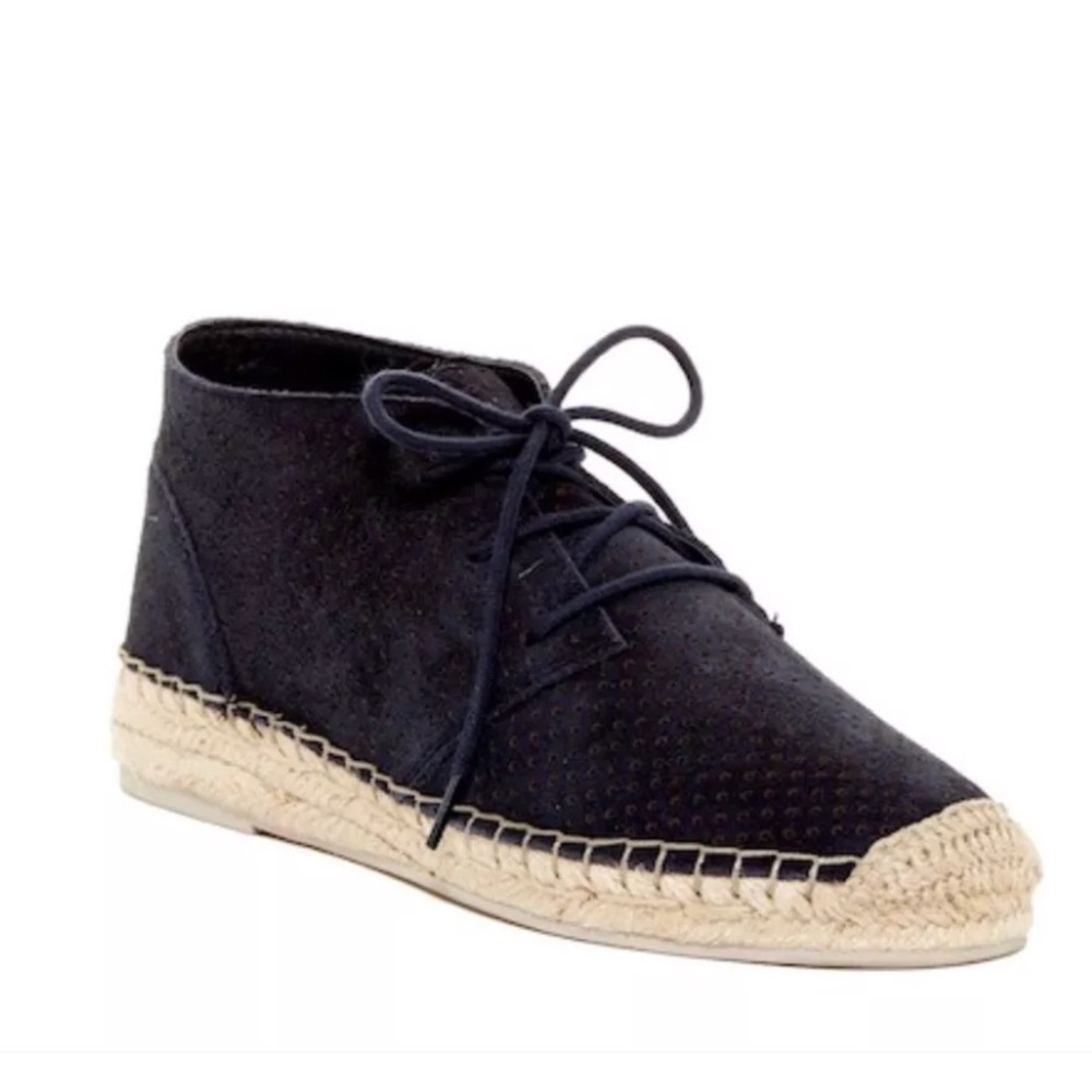 Dolce Vita Trilby Perforated Chukka Sneaker